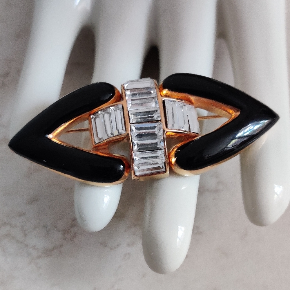 Vintage 80s Signed Radiance Art Deco Style Pin